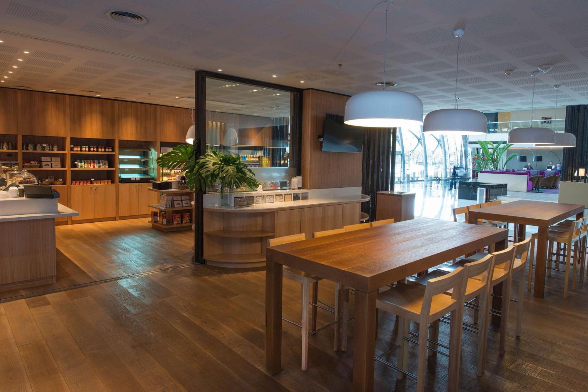 Hilton Buenos Aires Hotel Exterior photo The kitchen at the new headquarters